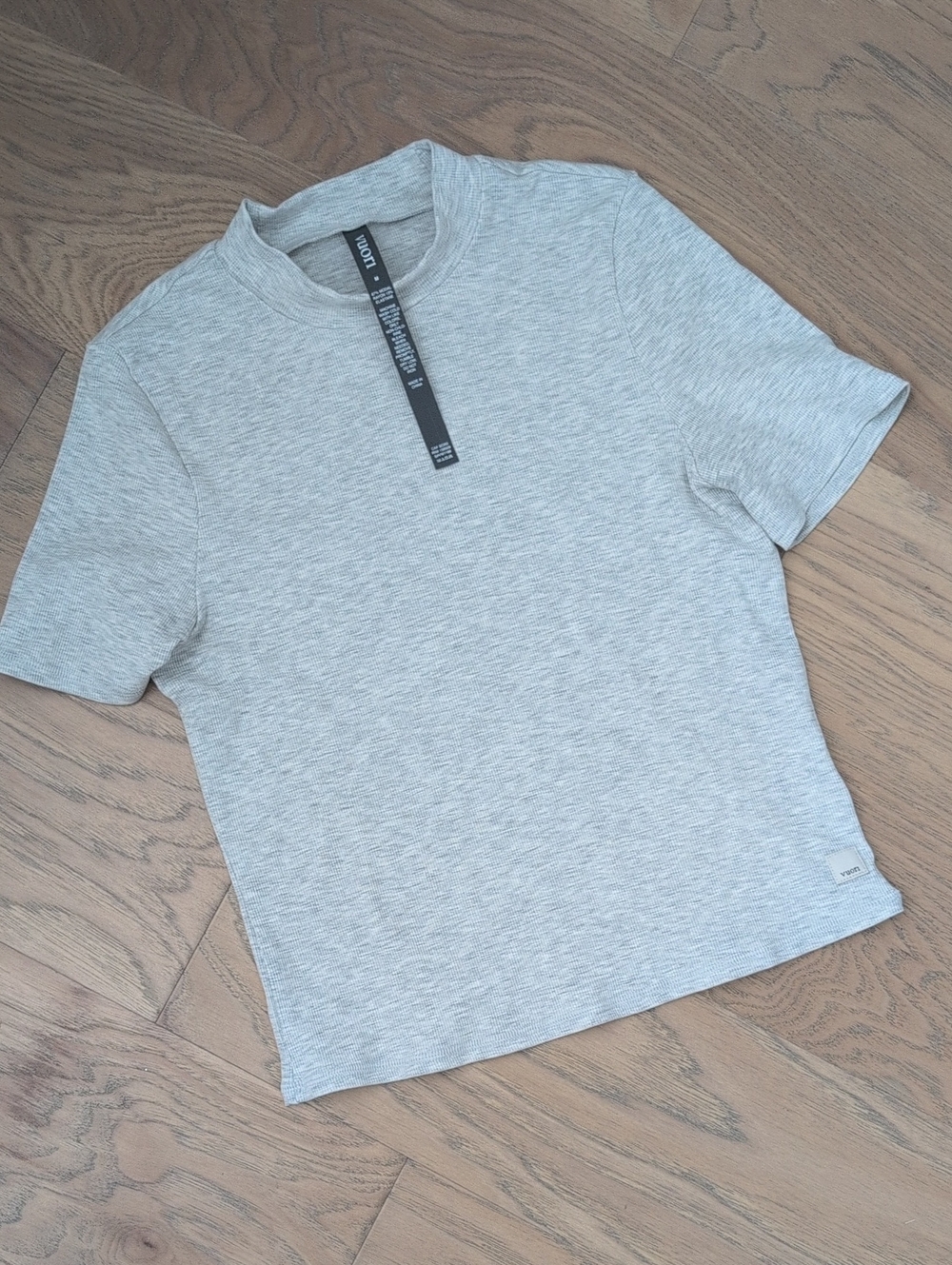 Vuori Pose Ribbed Mock Neck Tee Light Heather Gray Short Sleeve Crew Tee Size m